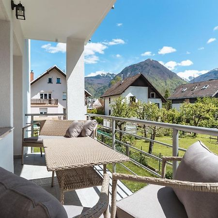 Julian Manor Apartments Bovec Kültér fotó