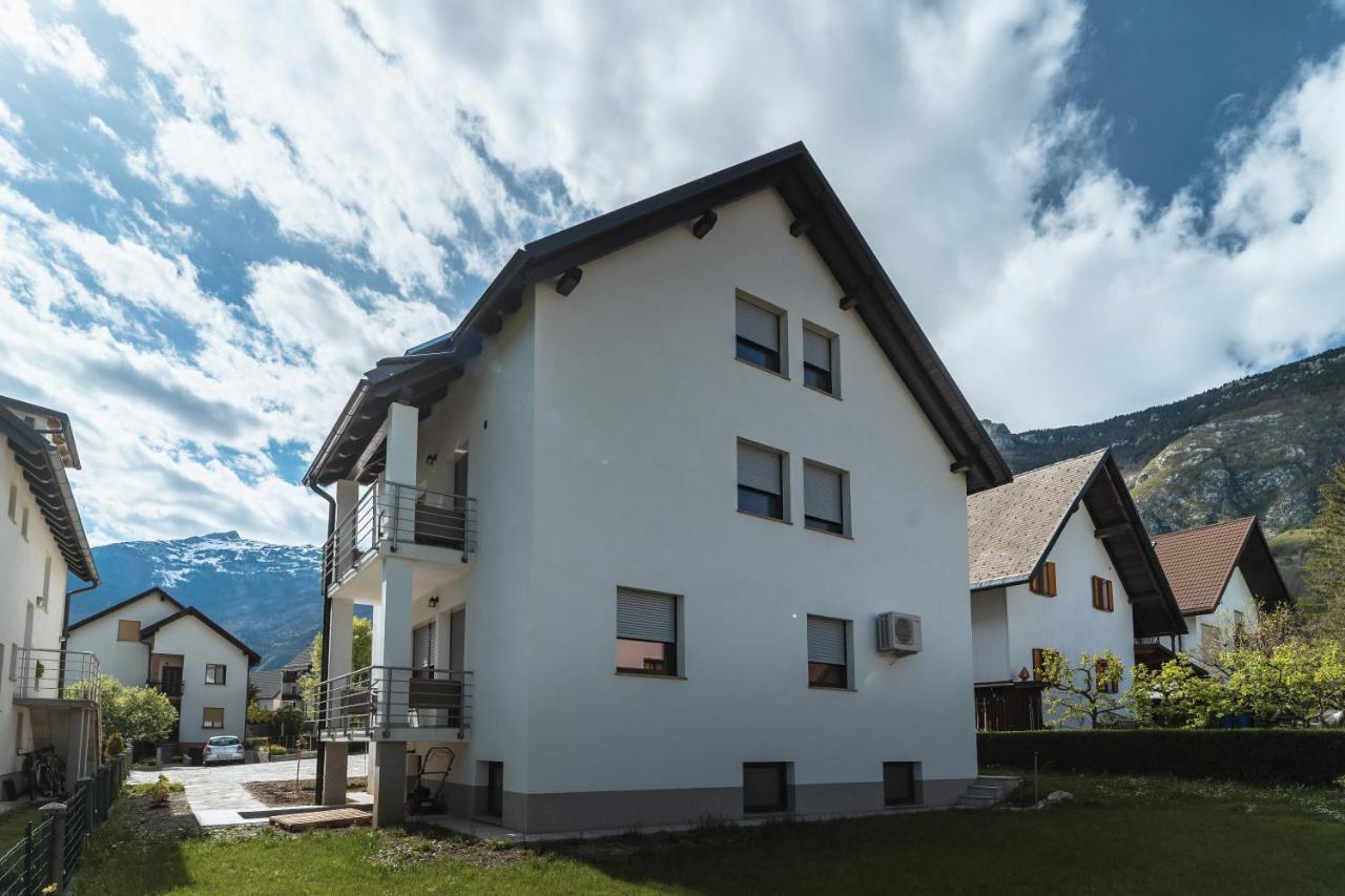 Julian Manor Apartments Bovec Kültér fotó